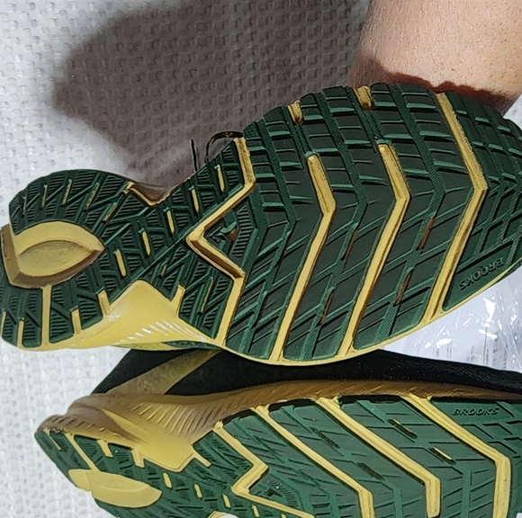 BROOKS GUC WOMEN'S SIZE 7 LAUNCH 7 LUCKY SHAMROCK RUNNING SNEAKERS SHOES - Picture 11 of 11